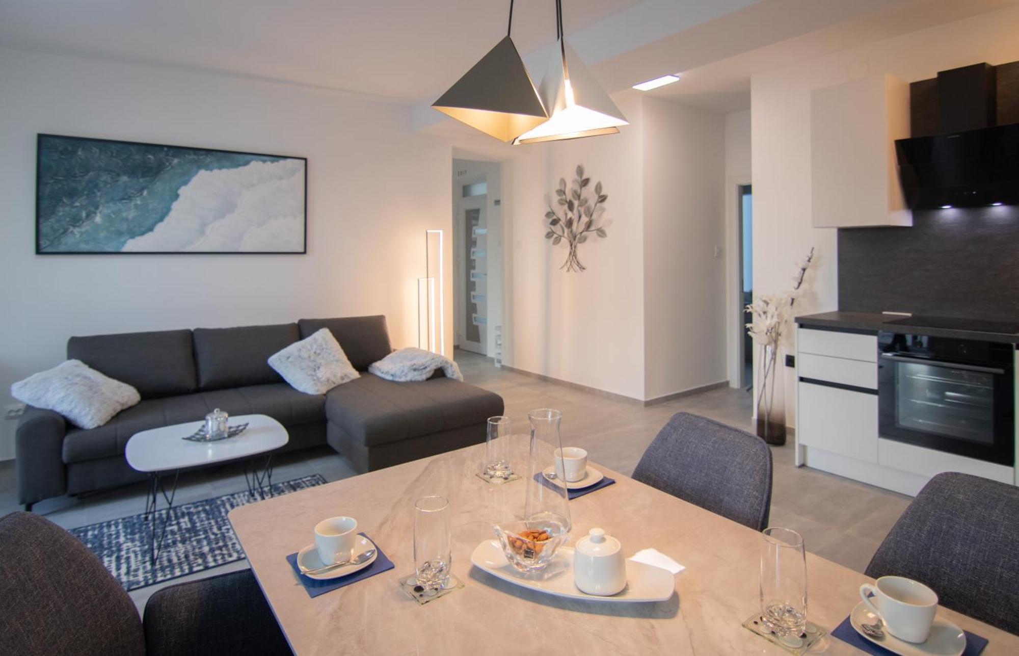 Apartman Xenna Rijeka Exterior photo